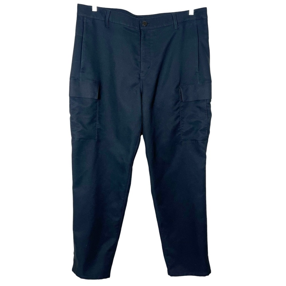 Lululemon Utilitarian Cargo Pants Mens Size 38 Black Classic Fit